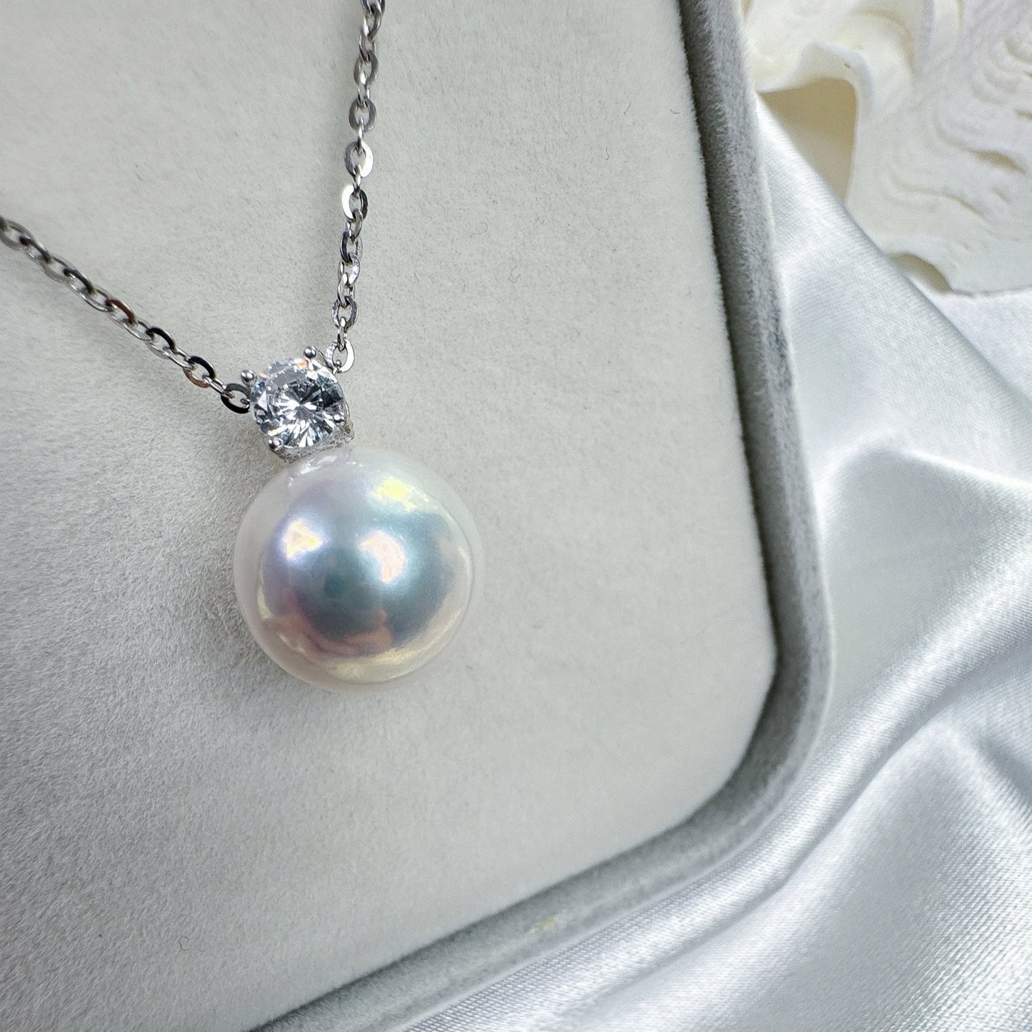 Classic 925 Silver 10mm size Pearl Pendant Necklace with Diamond-Inspired Charm